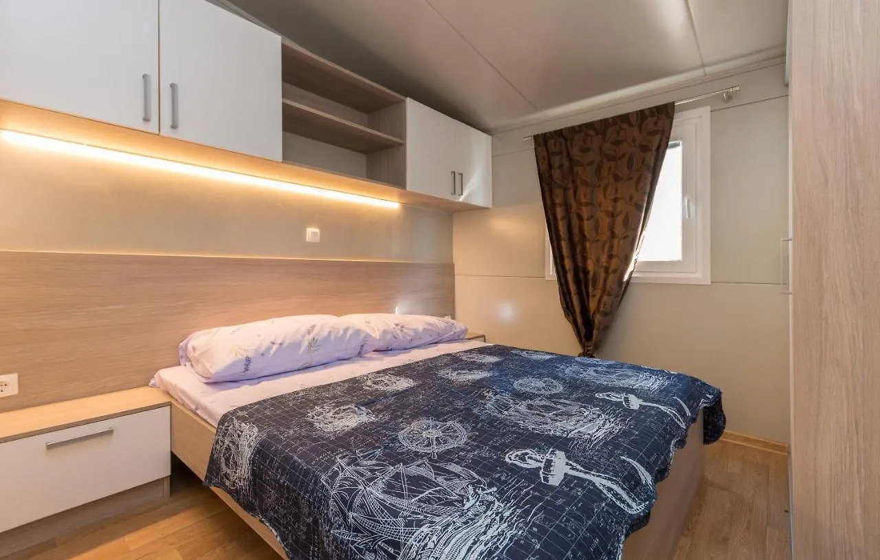 Holiday home Mobile Home Rock Rose 1 Tkon